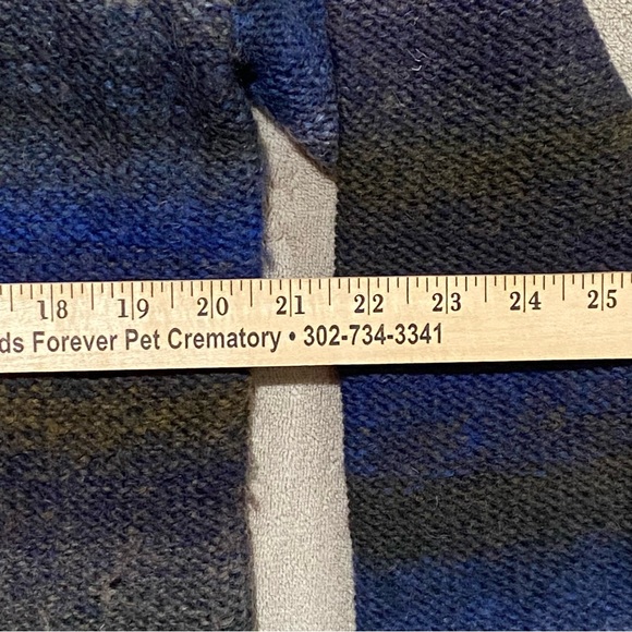 VTG United Colors Of Benetton Women’s Blue and Gray Striped Sweater Wool Blend - Picture 4 of 6